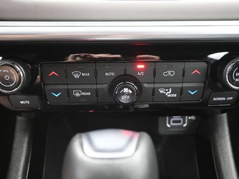 Used 2025 Jeep Compass Limited AWD/4WD image 19