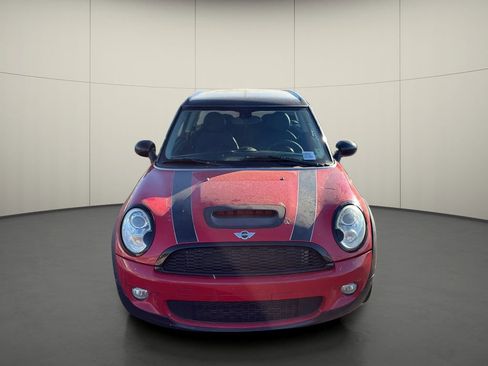 Used 2010 MINI Cooper Clubman S image 2