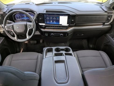 Used 2024 Chevrolet Silverado 1500 RST AWD/4WD image 15