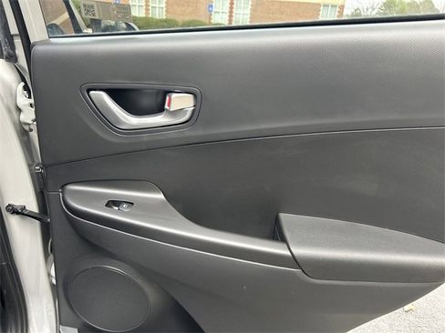 Used 2023 Hyundai Kona SEL w/ Convenience Package image 20