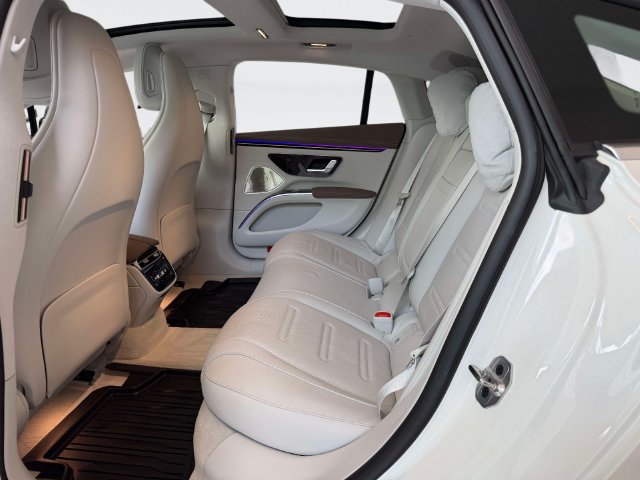 Used 2023 Mercedes-Benz EQS AMG 4MATIC image 12