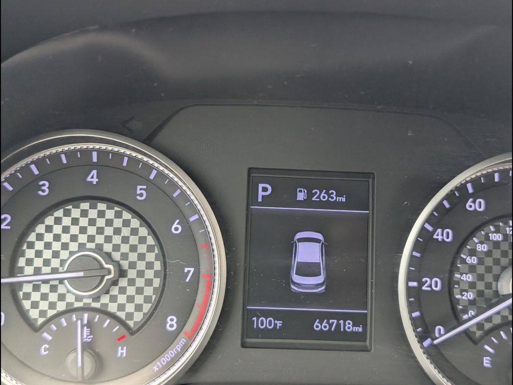Used 2020 Hyundai Elantra SE FWD image 10