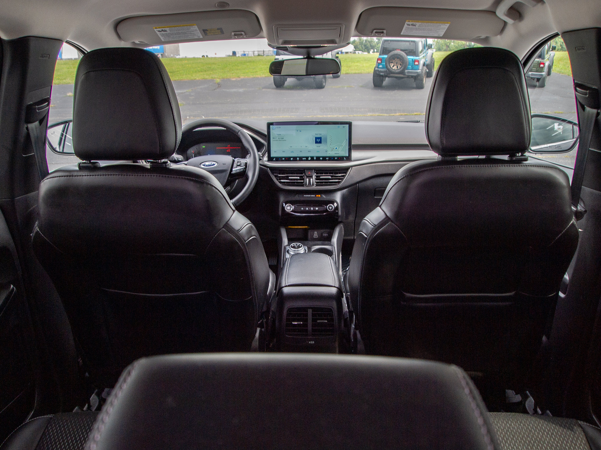 Used 2025 Ford Escape SE FWD image 28