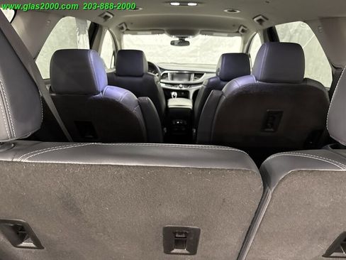 Used 2019 Buick Enclave Essence image 16
