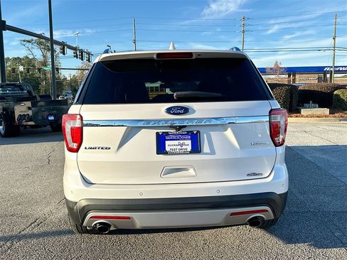 Certified 2017 Ford Explorer Limited w/ Equipment Group 301A image 15