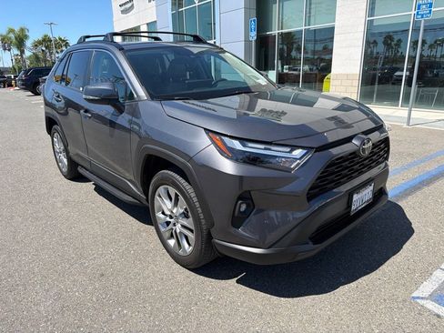 Used 2023 Toyota RAV4 XLE Premium AWD/4WD image 7