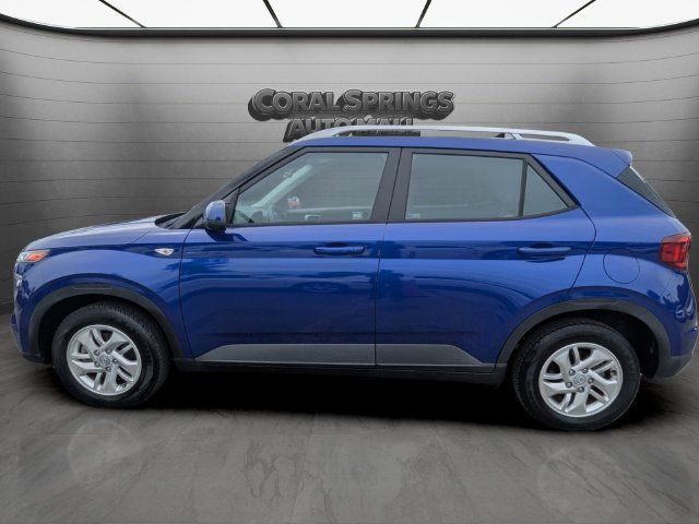 Used 2020 Hyundai Venue SEL FWD image 4