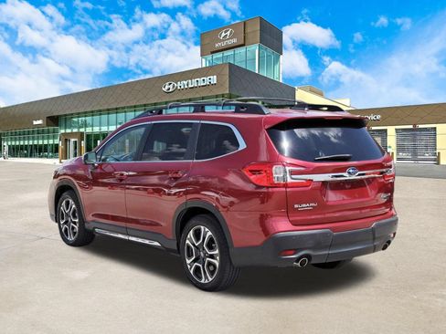 Used 2023 Subaru Ascent Limited w/ Technology Package AWD/4WD image 8