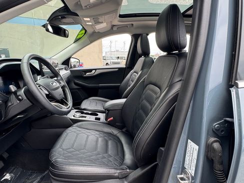 Used 2023 Ford Escape Platinum w/ Premium Technology Package AWD/4WD image 20