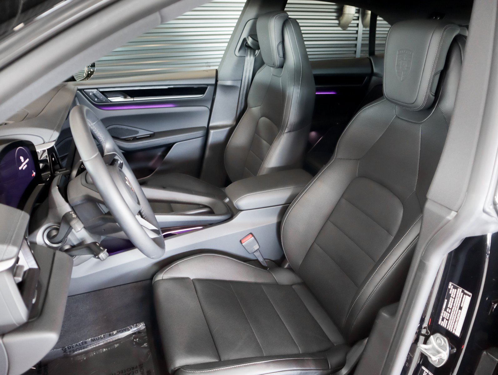 Certified 2026 Porsche Macan Electric RWD image 5