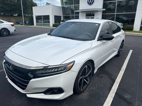 Used 2021 Honda Accord Sport image 12