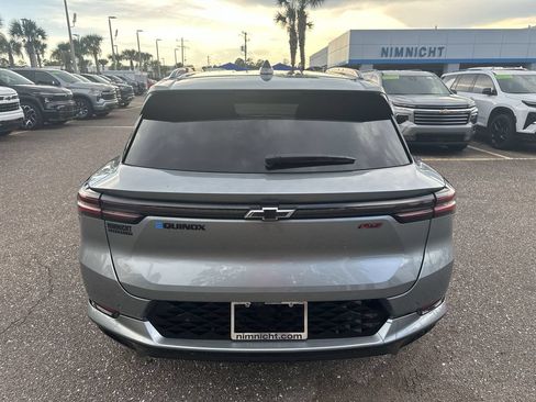 Used 2024 Chevrolet Equinox EV RS FWD image 15