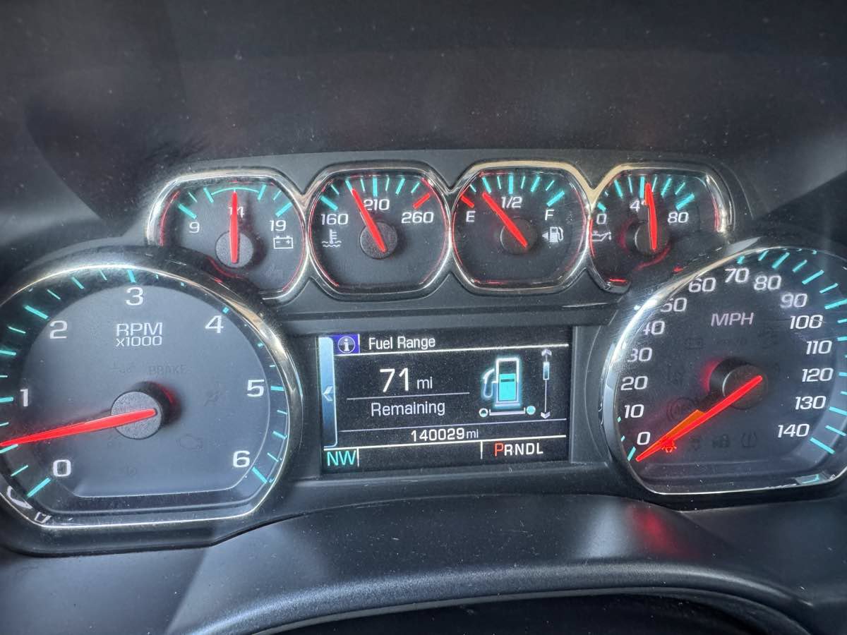 Used 2018 Chevrolet Silverado 1500 LT w/ All Star Edition AWD/4WD image 26