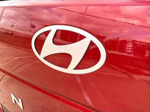 Used 2025 Hyundai Santa Fe SEL image 26