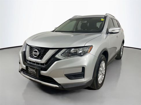 Used 2017 Nissan Rogue SV AWD/4WD image 4