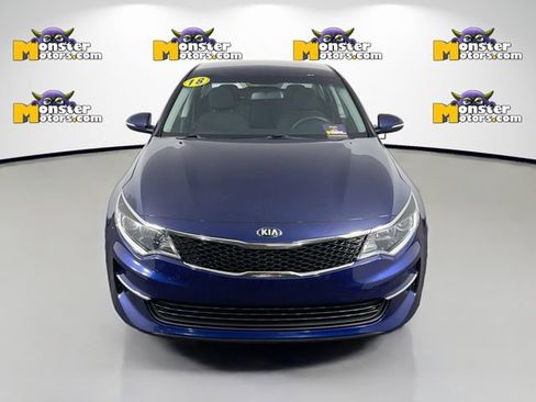 Used 2018 Kia Optima LX w/ 17" Alloy Wheels Package image 2