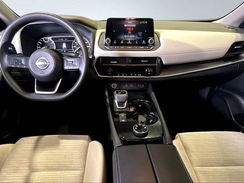 Used 2023 Nissan Rogue SV image 7