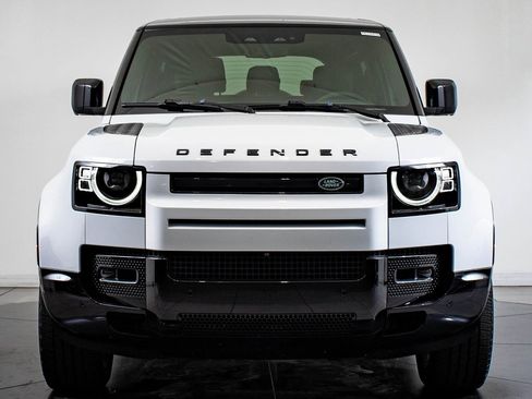 Used 2022 Land Rover Defender 90 V8 image 2