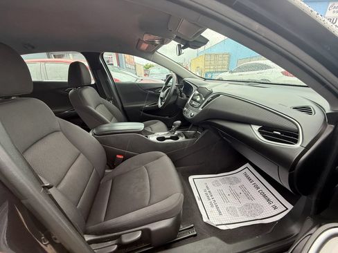Used 2023 Chevrolet Malibu LT FWD image 9