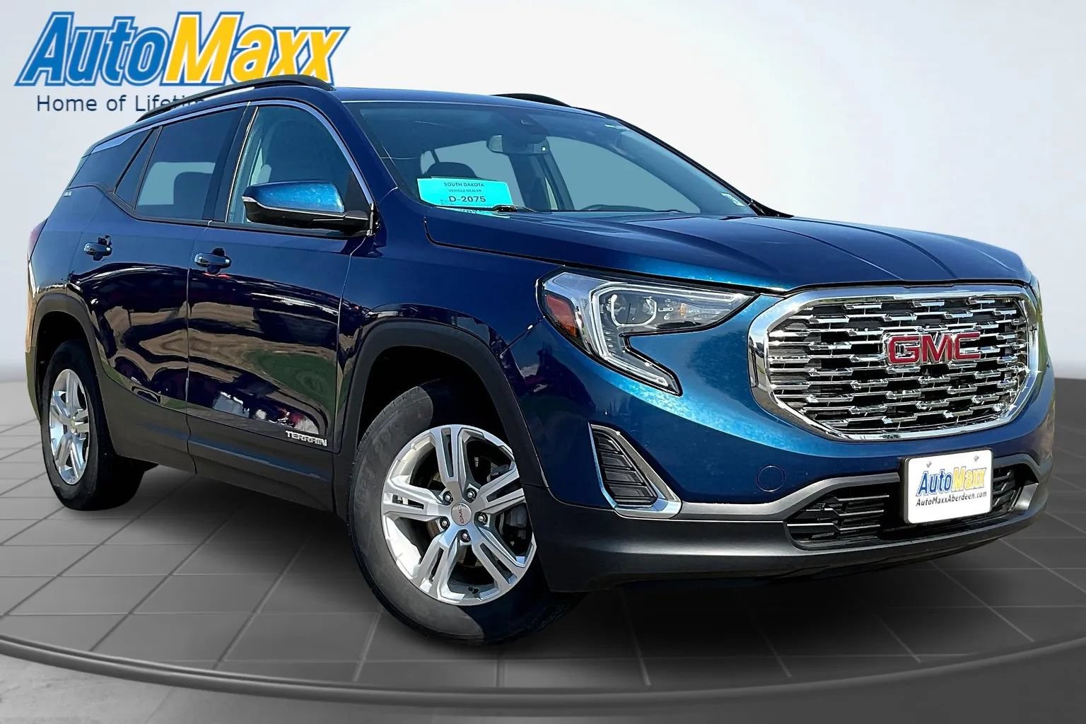 Used 2020 GMC Terrain SLE w/ Driver Convenience Package AWD/4WD image 3