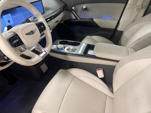 New 2026 Genesis GV60 RWD image 10