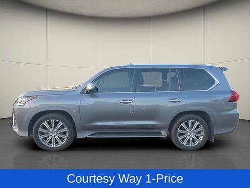Used 2016 Lexus LX 570 4WD w/ Luxury Package image 5