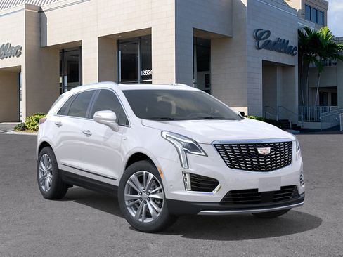 New 2026 Cadillac XT5 Premium Luxury w/ Driver Assist Package FWD image 7