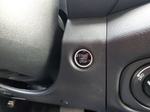 Certified 2023 Nissan Frontier SV w/ Midnight Edition Package AWD/4WD image 29
