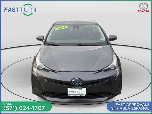 Used 2017 Toyota Prius Prime Premium image 5