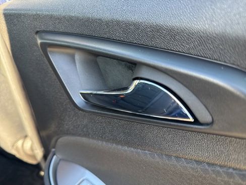 Used 2017 Chevrolet Malibu LT image 46