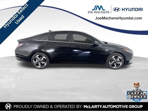 Used 2022 Hyundai Elantra Limited w/ Cargo Package image 5