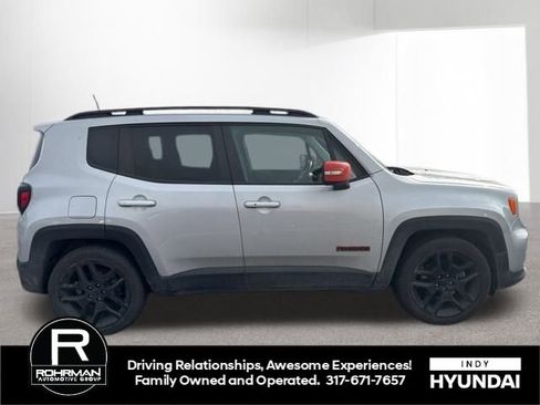 Used 2020 Jeep Renegade Latitude image 11
