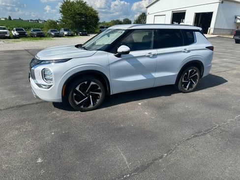 Used 2022 Mitsubishi Outlander SEL AWD/4WD image 1