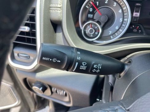 Used 2021 RAM 1500 Laramie AWD/4WD image 35