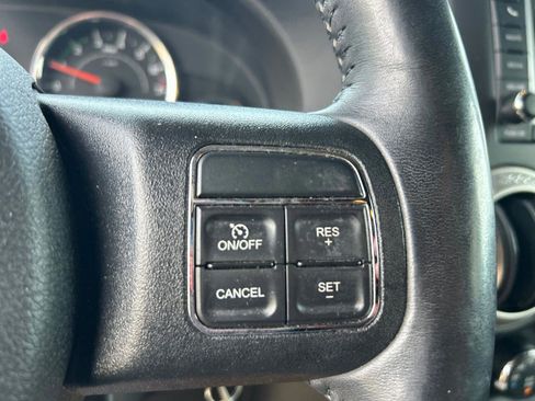 Used 2017 Jeep Wrangler Unlimited Sahara w/ Dual Top Group AWD/4WD image 15