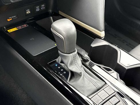 Used 2025 Toyota Camry XSE image 24