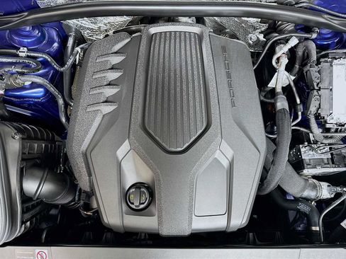 New 2026 Porsche Macan AWD/4WD image 31