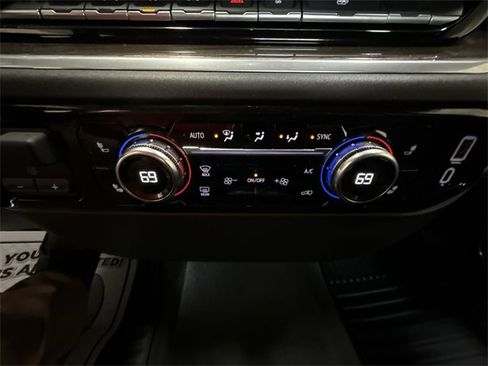 Certified 2025 GMC Sierra 1500 Elevation image 19