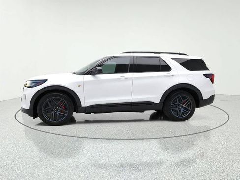Certified 2025 Ford Explorer ST w/ Sun And Sound Package AWD/4WD image 4