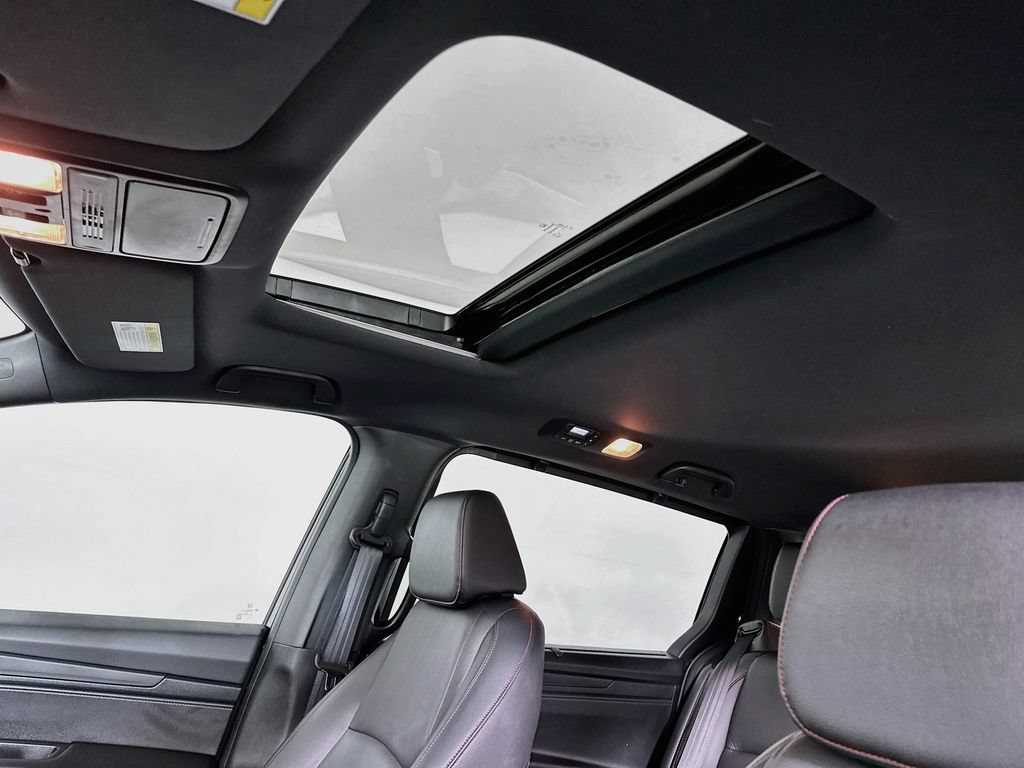 Certified 2023 Honda Odyssey Sport image 11