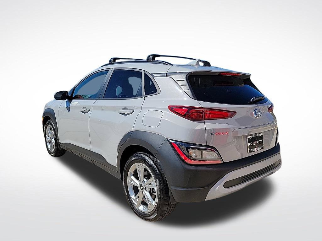 Used 2023 Hyundai Kona SEL AWD/4WD image 3
