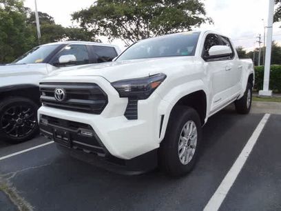 Used 2025 Toyota Tacoma SR5