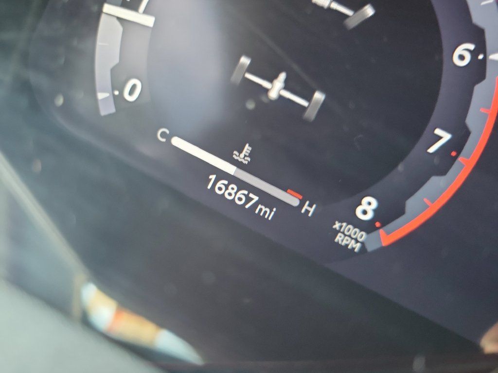 Used 2024 Toyota Tacoma TRD Sport AWD/4WD image 36