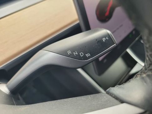 Used 2019 Tesla Model 3 Mid Range image 19