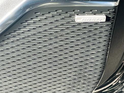 Used 2024 GMC Acadia Denali w/ Super Cruise Package image 19