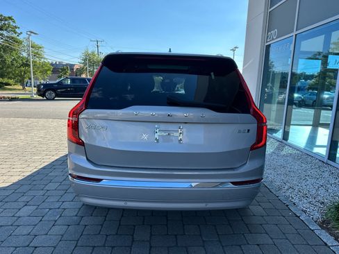 Used 2023 Volvo XC90 B5 Plus w/ Protection Package Premier AWD/4WD image 29