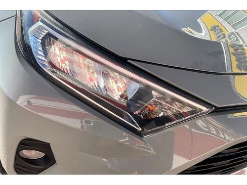 Used 2021 Toyota RAV4 XLE w/ Convenience Package image 32