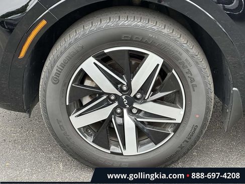 Certified 2023 Kia Sorento S w/ Panoramic Sunroof Package FWD image 7