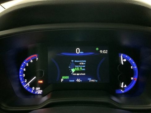 Used 2022 Toyota Corolla LE image 23