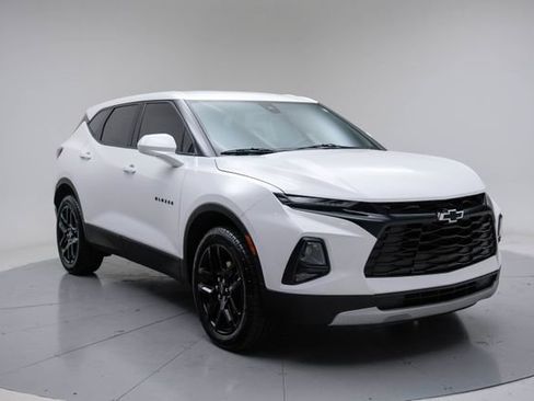 Used 2022 Chevrolet Blazer LT w/ LPO, Black Accent Package FWD image 10
